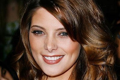 ¡Ashley Greene:embajadora de cosméticos!