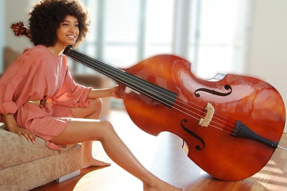 Esperanza Spalding desembarca en los escenarios porteños