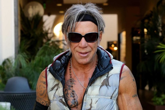 Mickey Rourke volvió a boxear