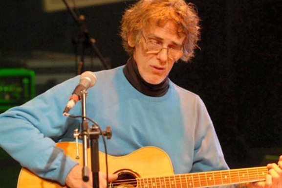 A un año de su muerte, músicos homenajearon en concierto a Spinetta