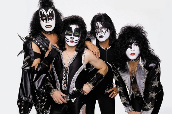 Kiss cambia de locación en su show en la Argentina