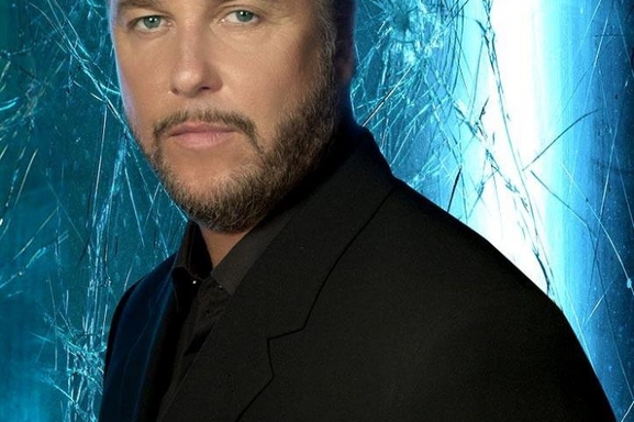 William Petersen : en cine?