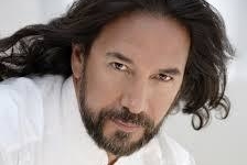 Marco Antonio Solís presenta el primer sencillo de su nuevo álbum