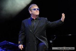 Amorosa noche de Elton John y sus clásicos en Vélez