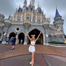 Camila37