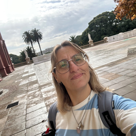 anita24