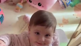 Jugando con el espejo de mama