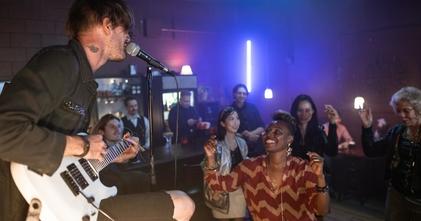 Casting cantantes de música tropical de 18 a 25 años para producción en Buenos Aires