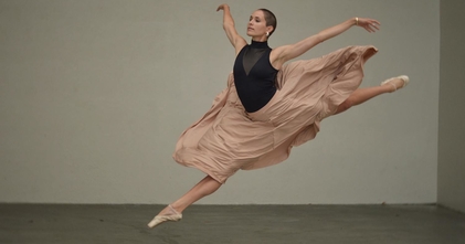 casting actriz bailarina de 25 a 40 años para obra de teatro en Buenos Aires