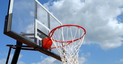 Se requieren hombres y mujeres de 18 a 50 años que juguen basquet para proyecto remunerado