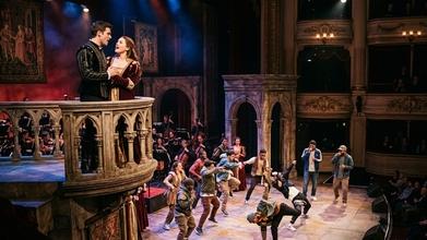 Casting chicos y chicasintérpretes entre 18 y 35 años para Romeo y Julieta Ópera Urbana